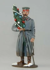 Del Prado - World War I German Soldier Holding Christmas Tree Soldier-1