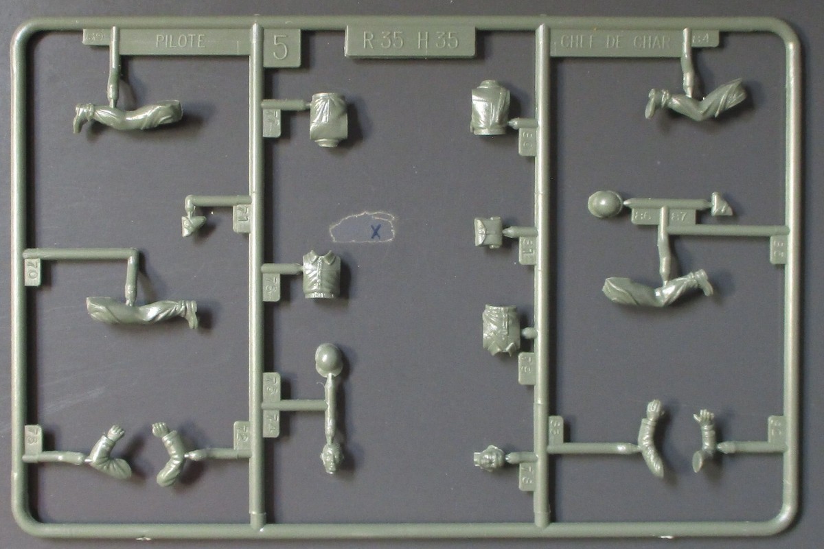 Heller 1/35th Scale Hotchkiss H35 - Parts Lot 4 from Kit No