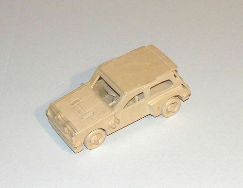 RENAULT R5 Turbo 2 maquette puzzle 3D en bois publicitaire voiture NEUF E27 - Imagen 3 de 3