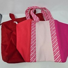 NWT VICTORIA'S SECRET TOTE BAG PINK COLORBLOCK RED HEART PACKABLE SET OF 2 LARGE