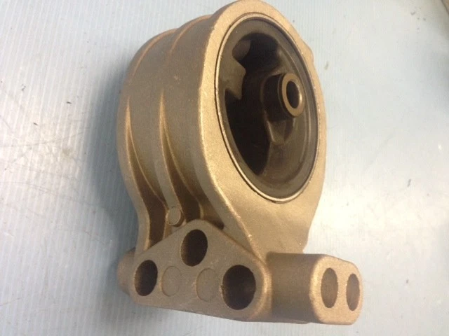 Juego de 4 piezas de montaje de motor y transmisión manual para 99-05 Mitsubishi Eclipse Galant 2,4 L Foto 3 de 4