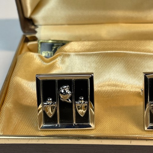 Foster Brand Vintage Cuff Links Knight's Helm and Shields Silver Tone and Black - Picture 6 of 8