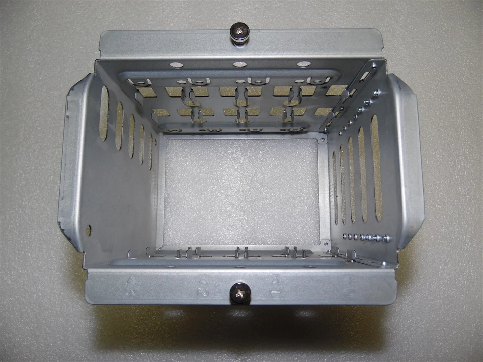 DELL POWEREDGE SERVER T320 T420 4 HDD BAY INTERNAL DRIVE CAGE - Image 2 of 2