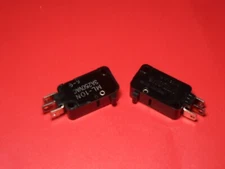 2 PCS MULON ML-10N SPDT NO-C-NC 3A 250VAC SUB-MIN PIN PLUNGER S/A MICROSWITCH
