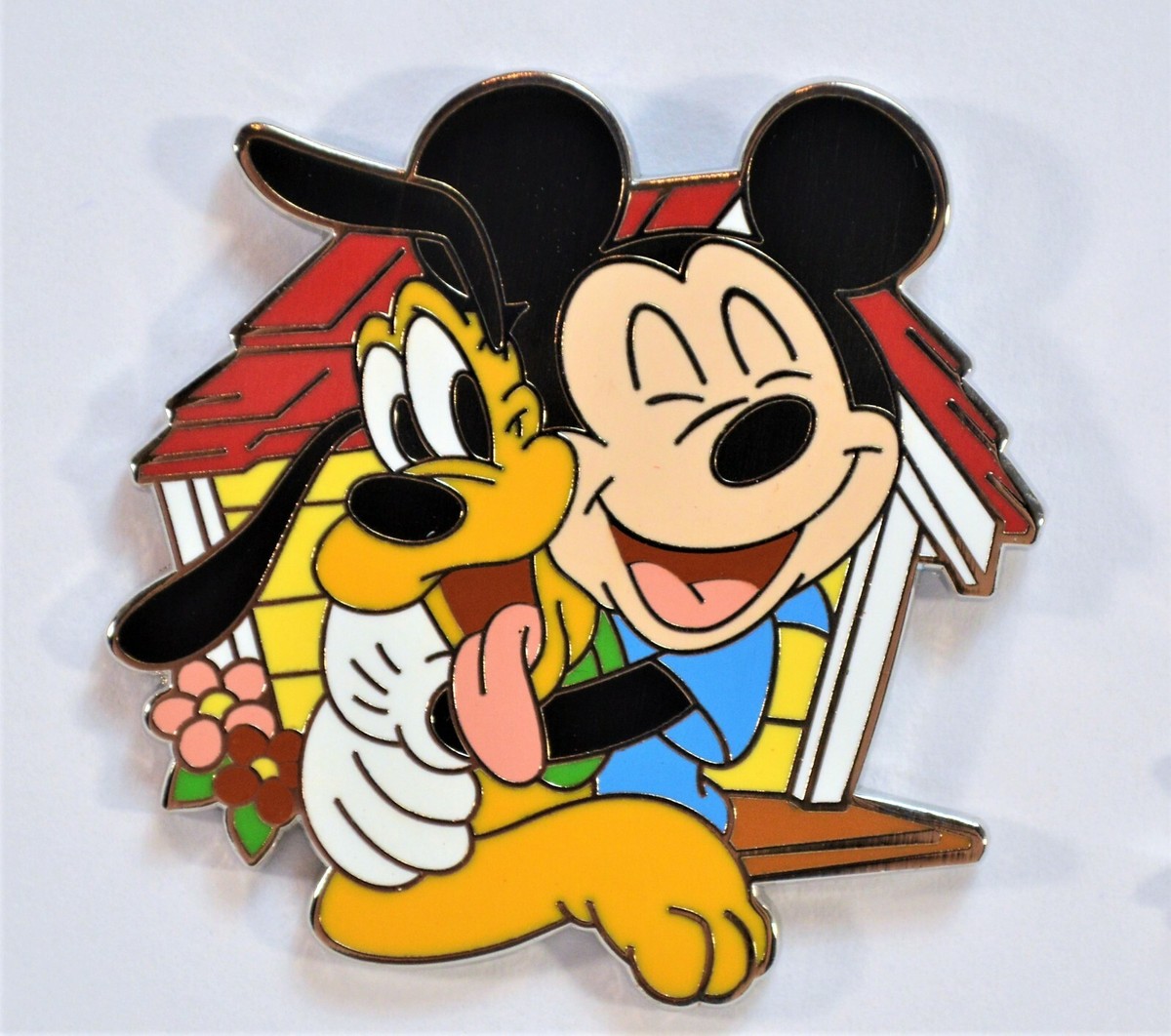 Disney Exclusive 2019 Hugs Series Mystry Box Collection Mickey