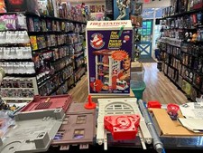 Fire House Headquarters  Vintage Ghostbusters 1984  Kenner    Unused Contents