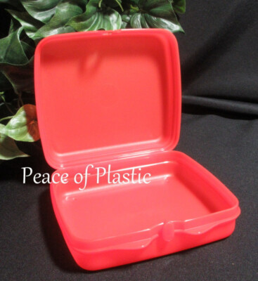 Tupperware Sandwich Keeper Hinged Lunch Box Semi-Translucent Red