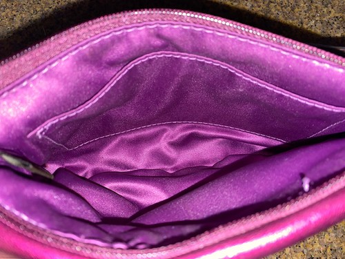 Coach Large Jewel Print Magenta Metallic Leather Wristlet 44596 Pre-owned - Picture 10 of 16