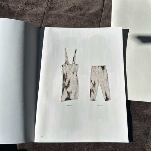 Black Friday Limited Discount: Y's 24-25SS&AW Lookbook Set - Bild 6 von 8