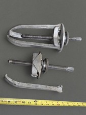 Snap-On Tools CG-270 2 & 3 Jaws 10 Ton Gear Bearing Puller USA CG-273