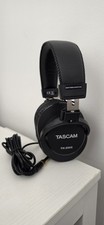 TASCAM TH-200X Studio Monitoring Headphones   Black