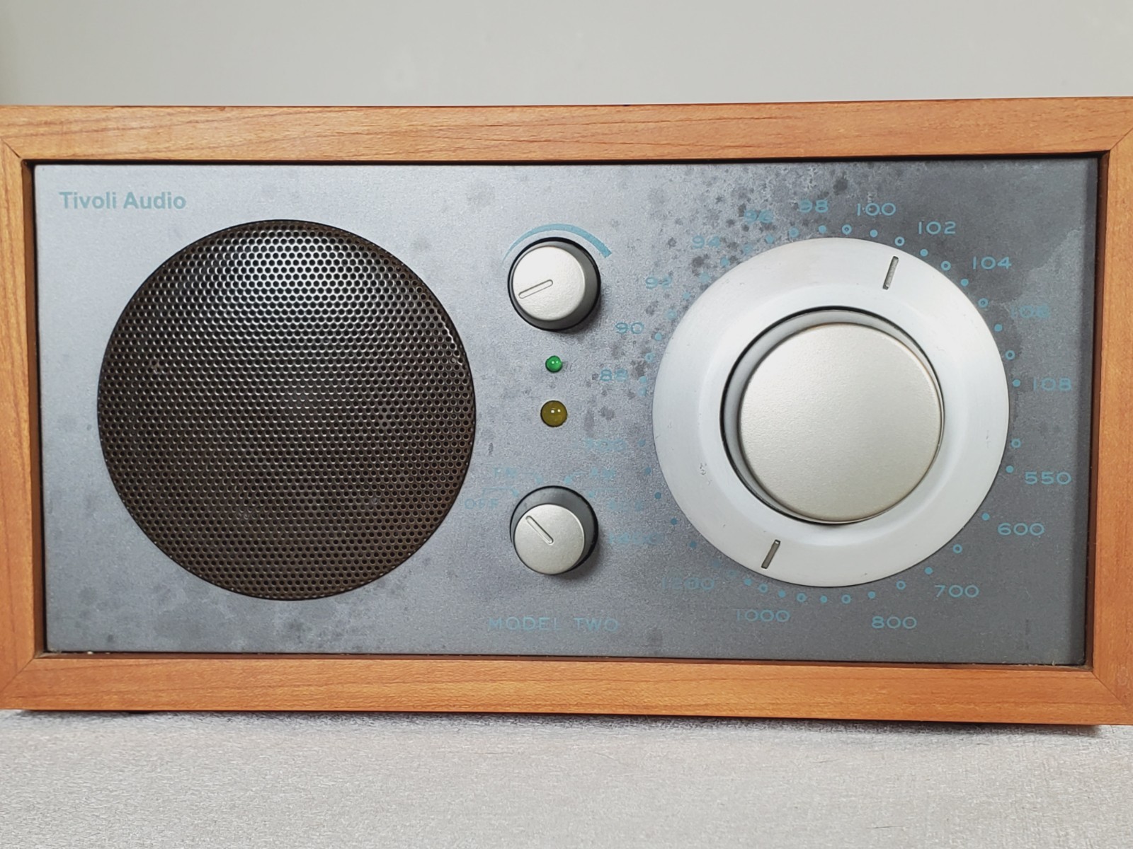 Tivoli Audio Model Two AM/FM Stereo Radio Henry Kloss + Right Companion Speaker