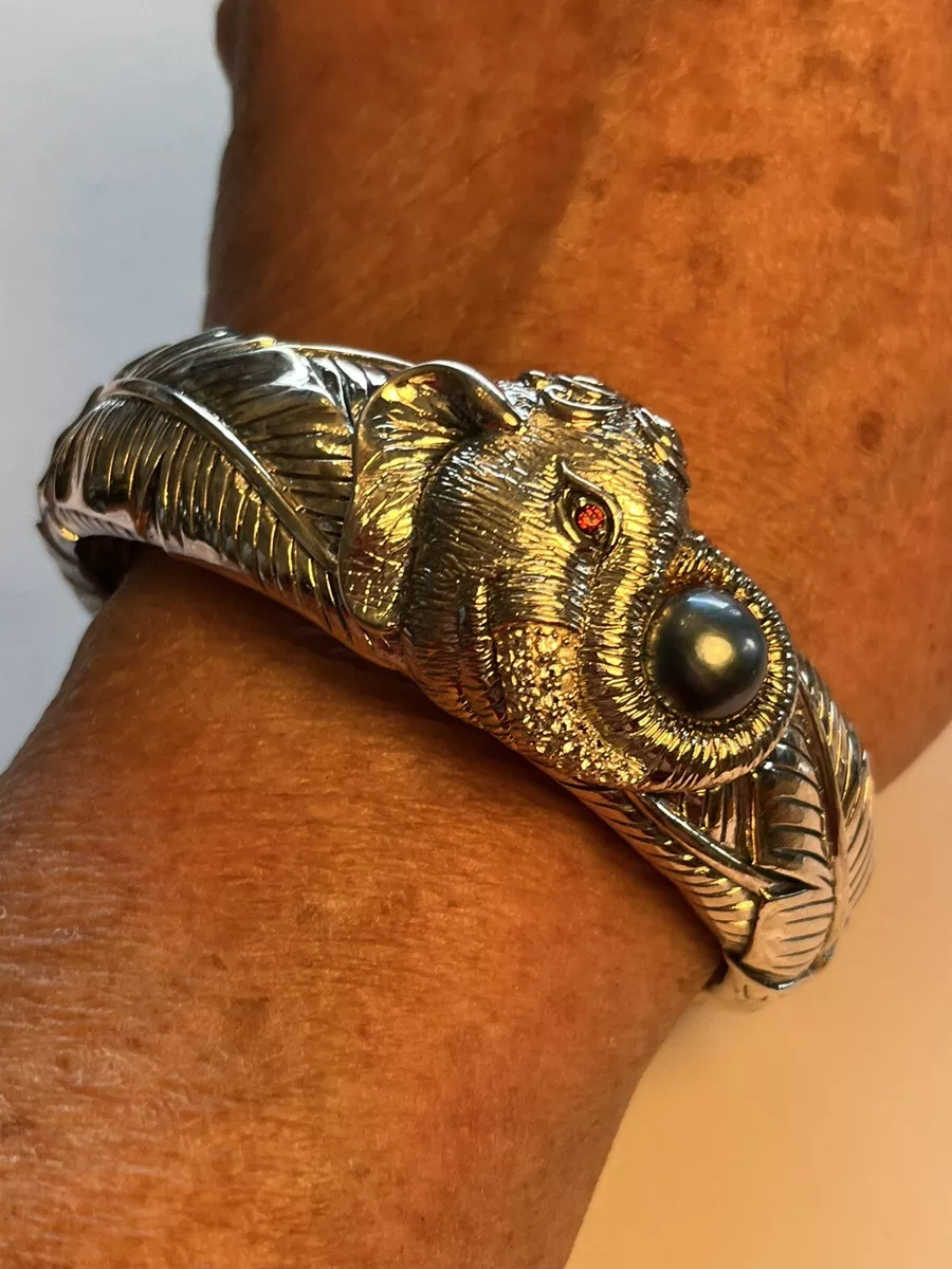 Gauntlet bracelet shop