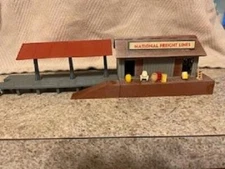  VINTAGE NATIONAL FREIGHT LINES STATION AND PLATFORM