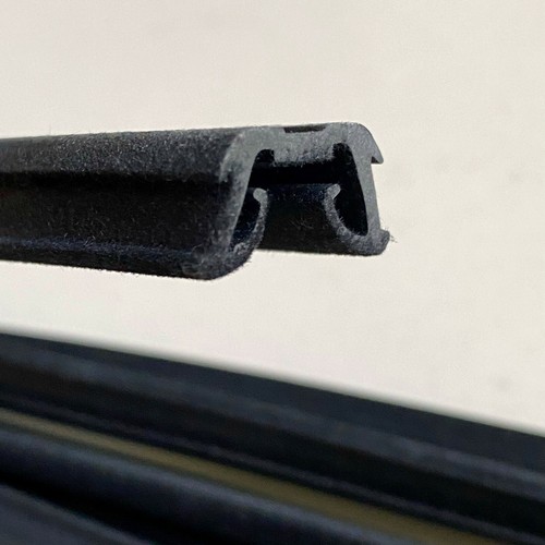1978-1984 for TOYOTA Starlet KP60 KP61 3D 5D glass channel run felt rubber seal - Picture 4 of 6