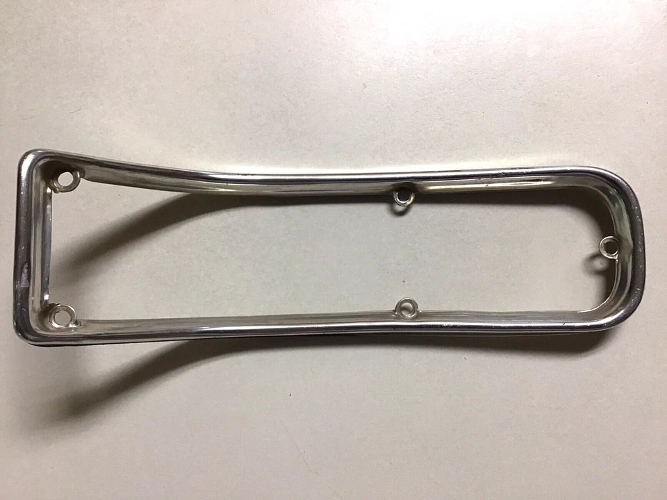 1966 CHEVELLE MALIBU SS TAIL LIGHT LENS TRIM BEZEL OEM GM 66 - Image 2 of 4