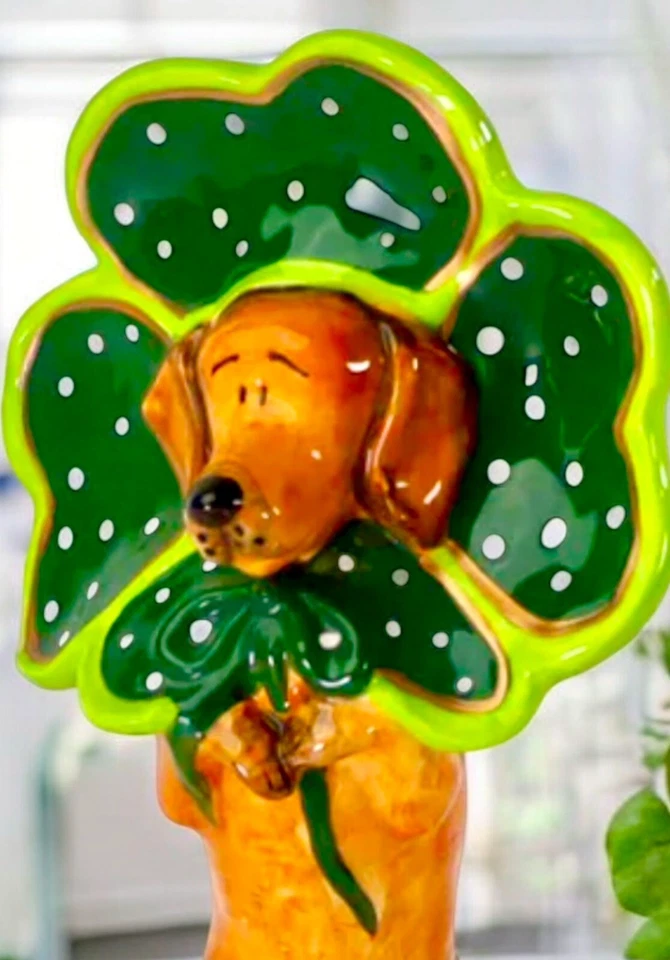 Figura Dachshund Trébol Perro de la Suerte Día de San Patricio Blue Sky Clayworks NUEVA Foto 3 de 4