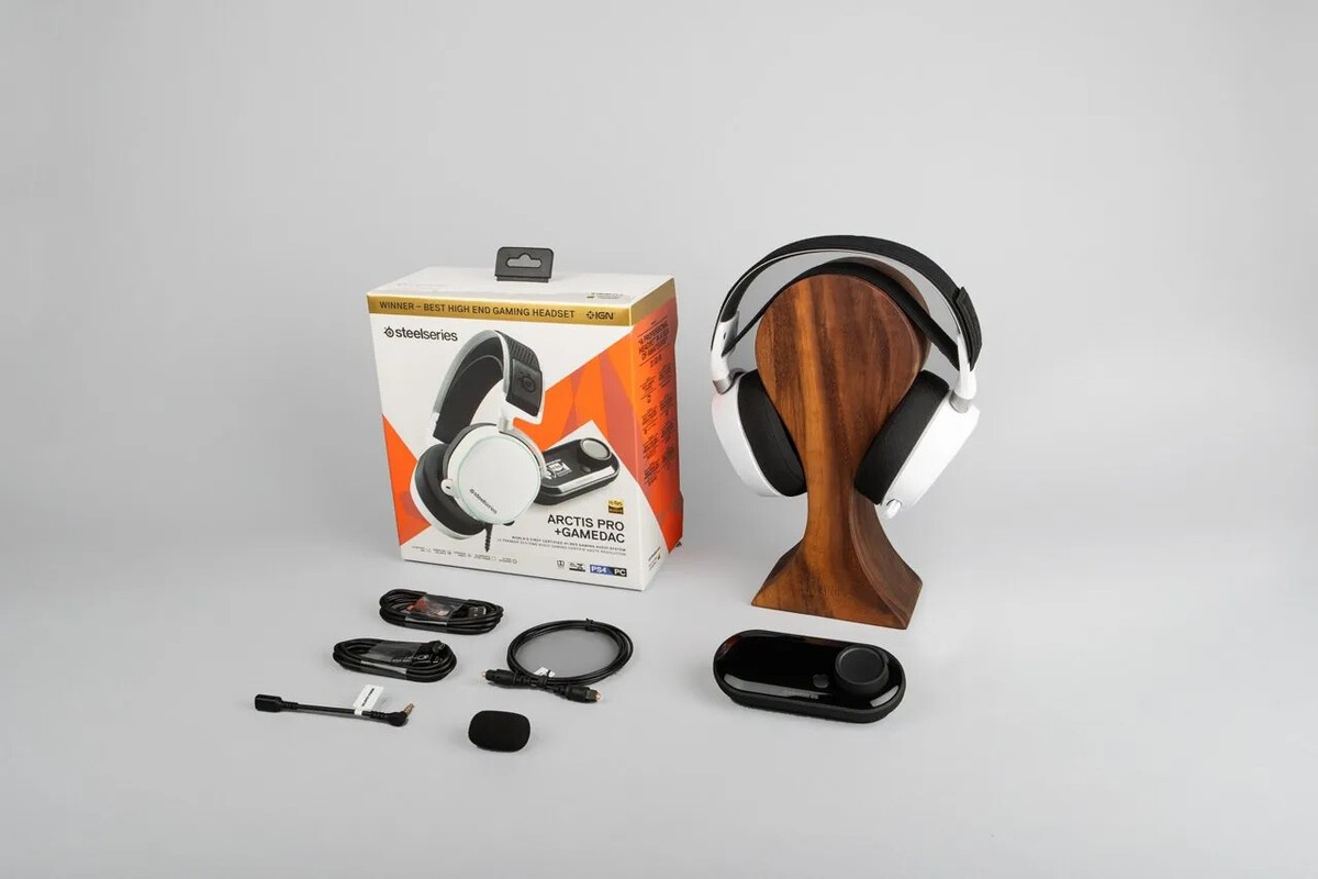 SteelSeries Gaming Headset Arctis Pro+Game DAC Wired Hi-Res