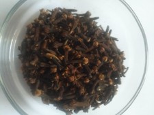 Boutons de clou de girofle entiers bio. 1 lb / 1 livre