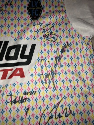 Las Vegas Lights FC Football Club ML Soccer 2021 Team Signed TIGRA Jersey New - Picture 4 of 10