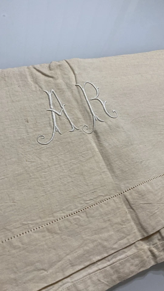 Drap ancien en métis  avec jours  monogramme AR brodé main/6663V0 - Photo 4/4
