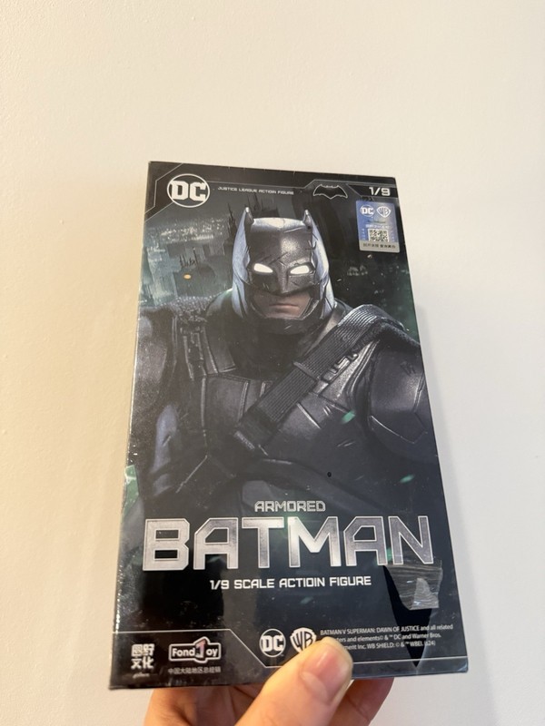 fondjoy Armored Batman 1/9 Scale Action Figure