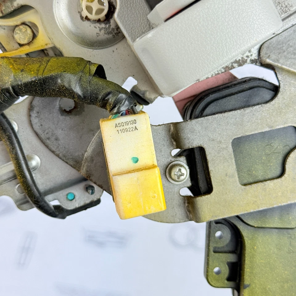 Manija interior puerta corredera izquierda conductor Toyota Sienna 2011-2014 OEM 6908008031B0 Foto 3 de 4