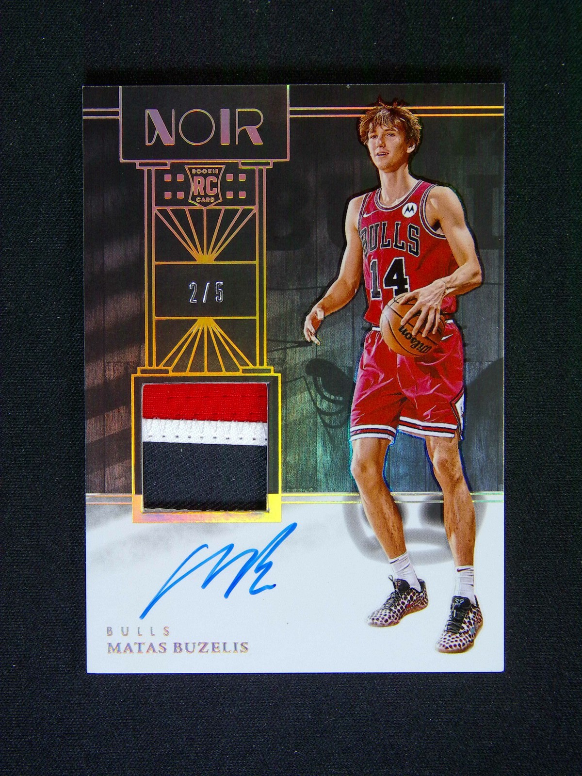 2024-25 Panini Noir Matas Buzelis #350 RC Rookie Patch Auto RPA Holo Gold /5