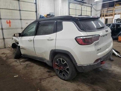 Jeep Compass Gateway Control Module {068413485AC} 2021 2020 2019 2018 2017 - Picture 7 of 12