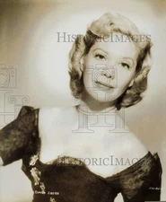 1952 Press Photo Actress Dinah Shore - kfx29518