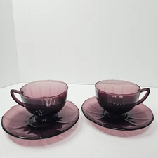 1960 France Duralex Bormiloi Rocco Amethyst Purple 2 Glass Teacup 2 Saucer 