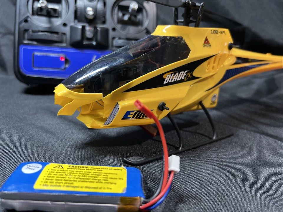 E-FLITE LP5DSM Proportional 5 Channel 2.4 GHZ SPEKTRUM Helecopter Shell Damaged - Image 4 of 4