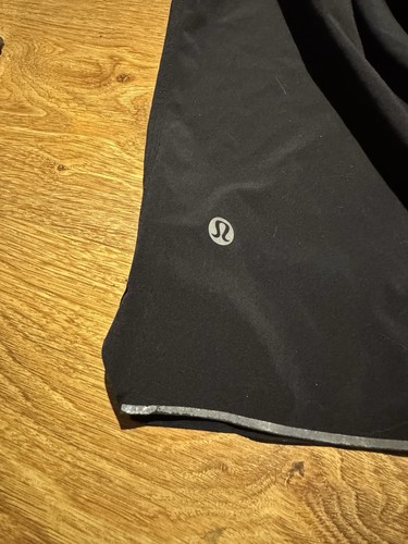 Lululemon M7943S Surge Linerless 5" Black Shorts - Size Large - Picture 3 of 4