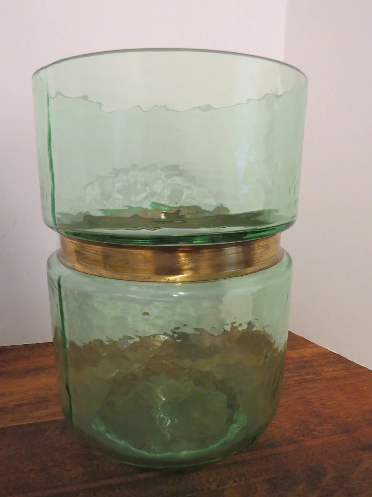 Cyan Designs Table Vase/Urn Clear with gold 10" x 7"