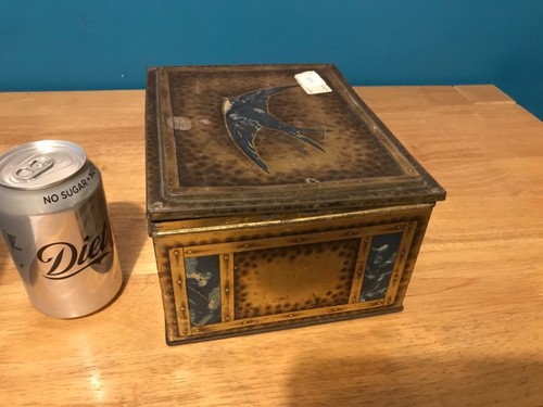 Vintage tins, Cadbury’s , toffees and loads more - Picture 313 of 696