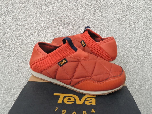teva sleeping bag shoes