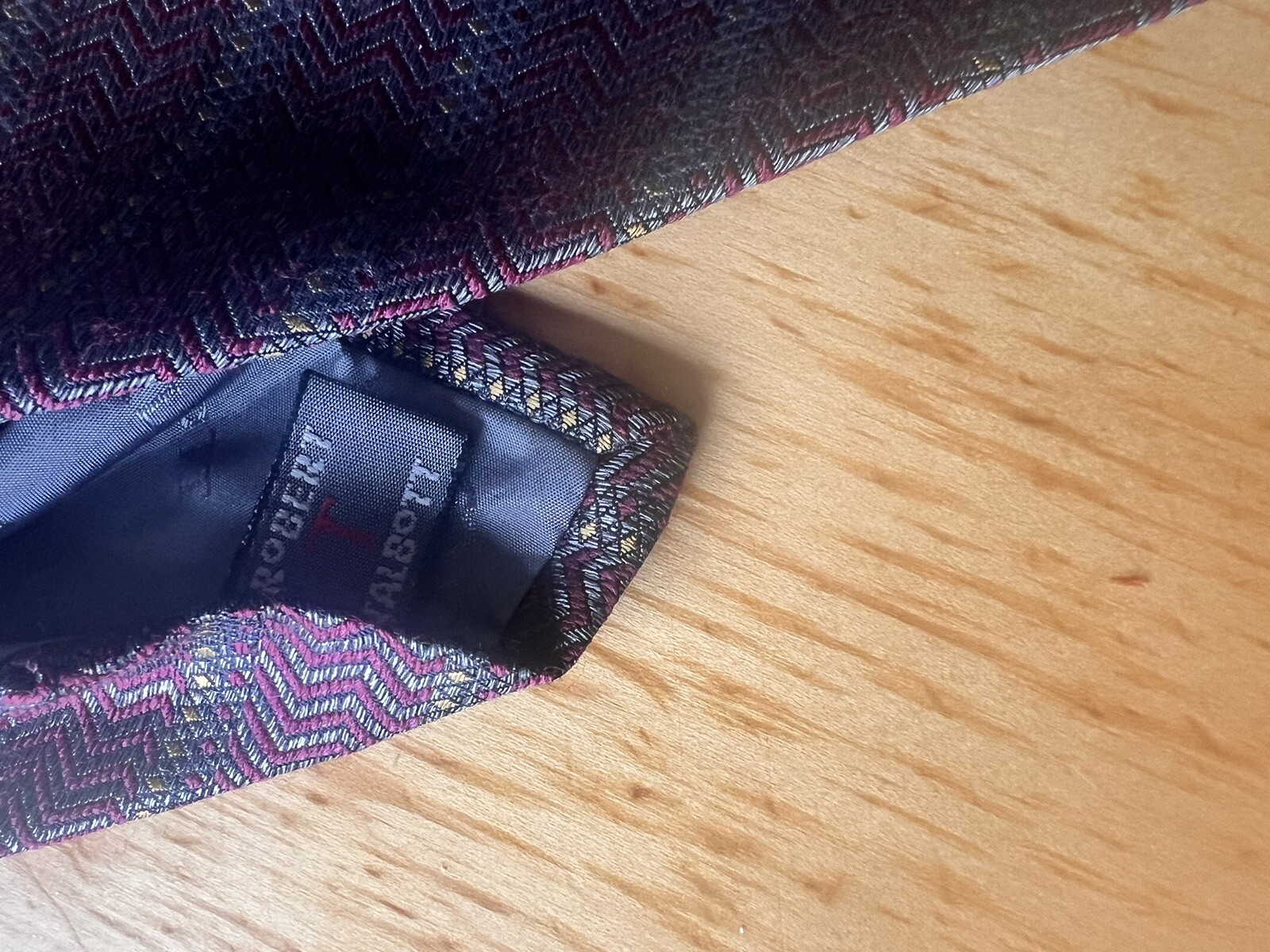 Robert Talbott Zig Zag Chevron Weave Red/Dark blu… - image 5