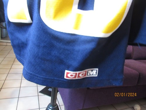 Buffalo Sabres Daniel Brière #48 Hockey-NHL CCM Jersey Size MEN S - Picture 5 of 9