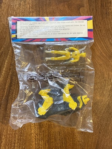McDonalds Mighty Morphin Power Rangers YELLOW Ranger Figure Bear NinjaZord - Picture 2 of 2