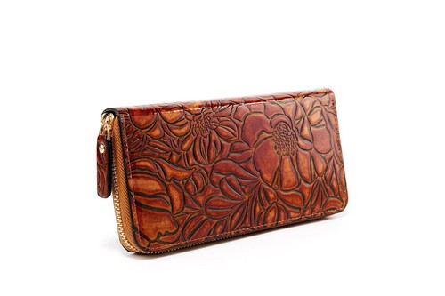 Vintage embossed women's zipper purse Stylish and elegant leather carved clut...