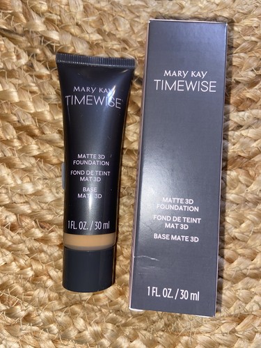 Mary Kay Timewise Matte 3D Foundation Bronze W 130 NEW 099981 - Picture 3 of 3