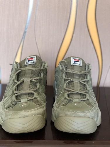 olive green filas