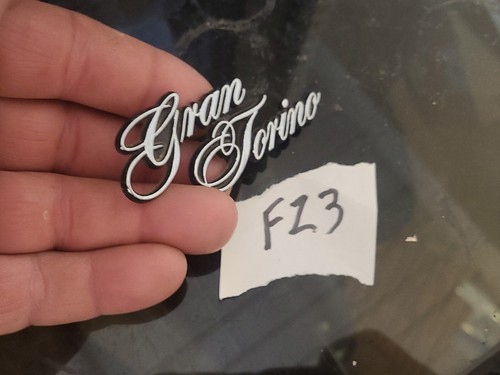 VINTAGE 1972 FORD GRAN TORINO DASH / DOOR PANEL EMBLEM OEM D20B-6520816..BIN FZ3 - Picture 2 of 3