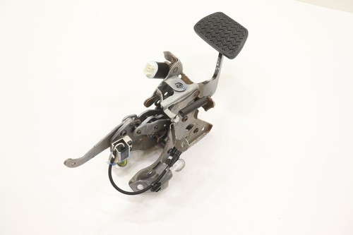 2021 - 2025 TOYOTA RAV4 BRAKE STOP PEDAL W/ BRACKET OEM - Picture 5 of 13