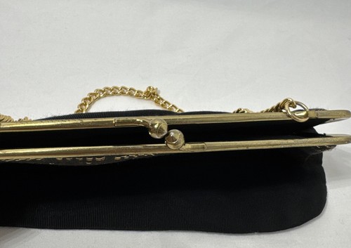 7” Black Evening Purse Gold Greek Key Design, Wrist Chain, Clasp 1960’s Rare VTG - Picture 7 of 10