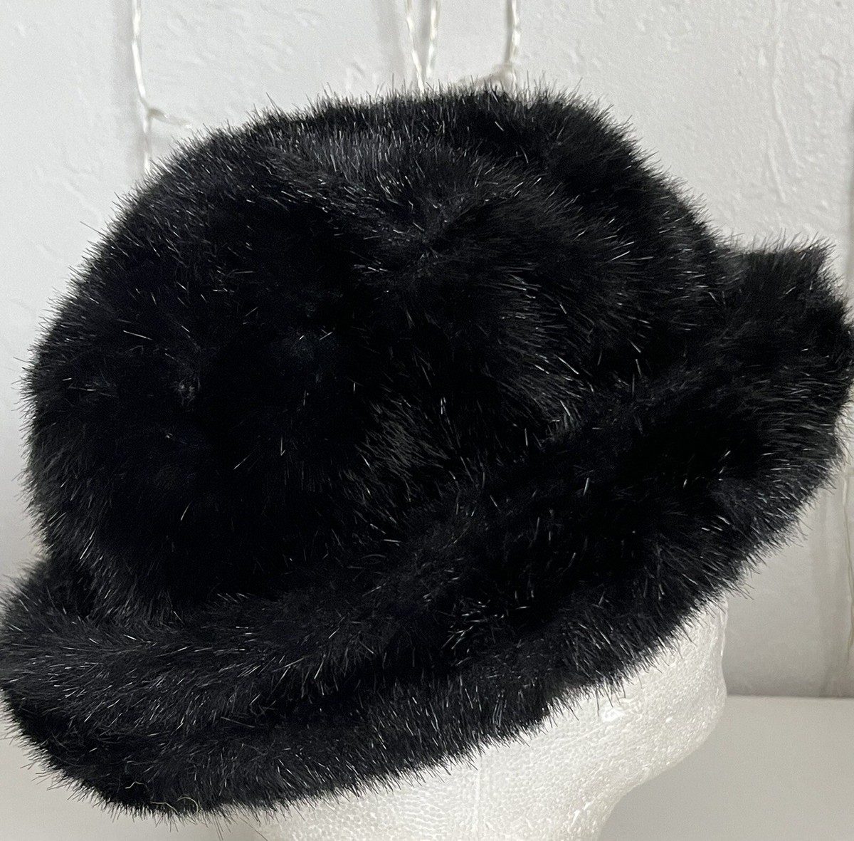 帽子 Fuzzy hat black | benjamingreco Vintage Ben Berger Luxury Collection Black Faux Fur Hat Roll Brim