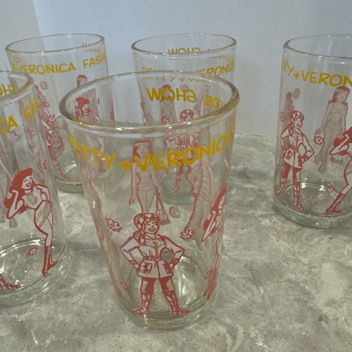 Vintage 1971 Archie Comics Betty and Veronica fashion show Drinking Glasses-6 - Picture 3 of 5