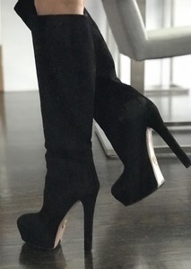 gucci black suede boots