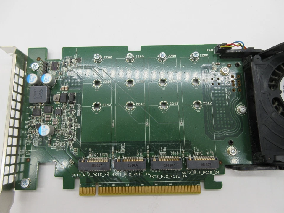 SSDs Dell Ultra 4x M.2 NVMe para placa adaptadora x16 PCIe 80G5N 6N9RH TX9JH DPWC400 - Imagem 2 de 3