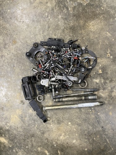 09-12 Kawasaki ZX600 ZX6R Zx6 R Herrajes Lote Tuercas Pernos Tornillos Misceláneo Soporte Fabricante Original - Imagen 4 de 11